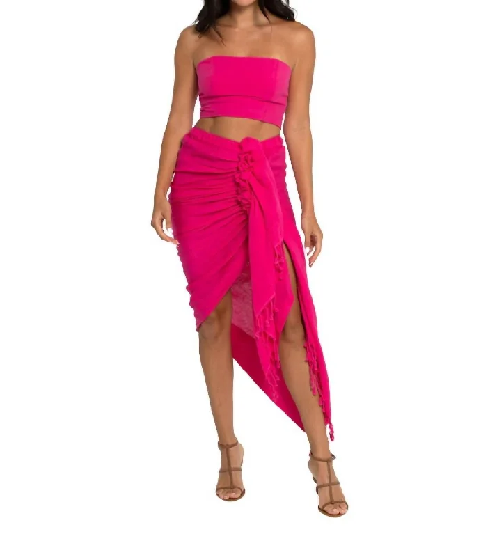 Outdoor Trend Tulum Skirt In Fuchsia