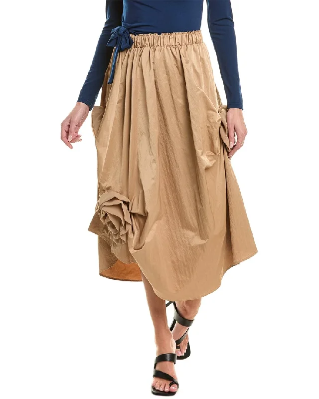 Warm Atmosphere Gracia Rose Applique Skirt