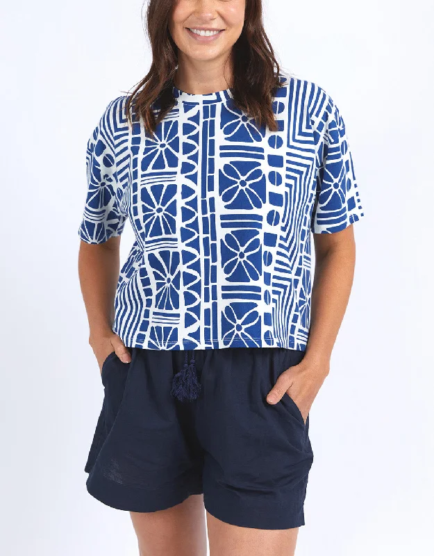 Elegant And Charming Casablanca Tee - Royal Blue Print