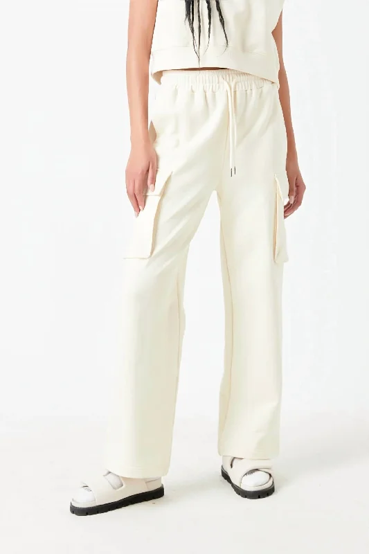 Trendy And Casual Flap Pocket Sweatpants In Cream