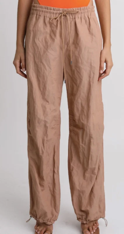 Carefree Style Keegan Pant In Tawny