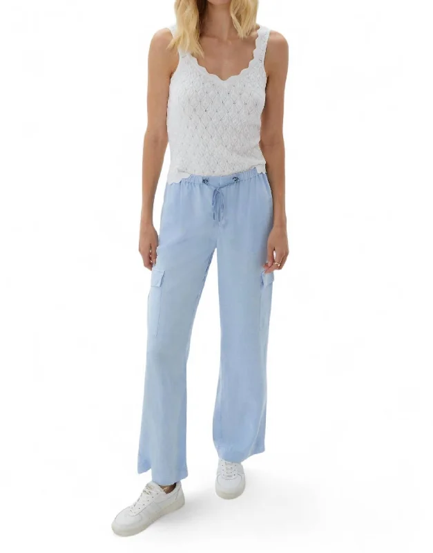 Casual And Comfortable Seaview Easy Leg Cargo Pant In Ice