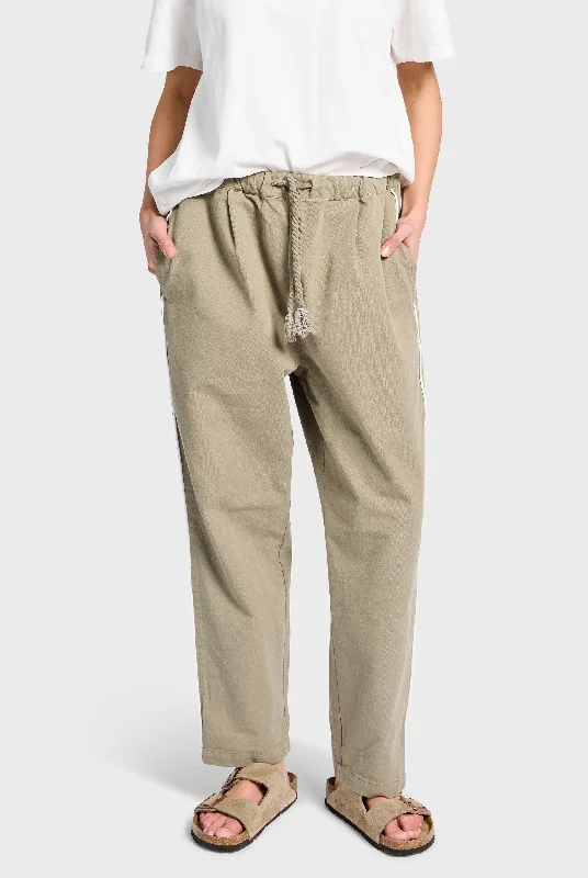 Age-reducing Style Tokyo Piped Pant